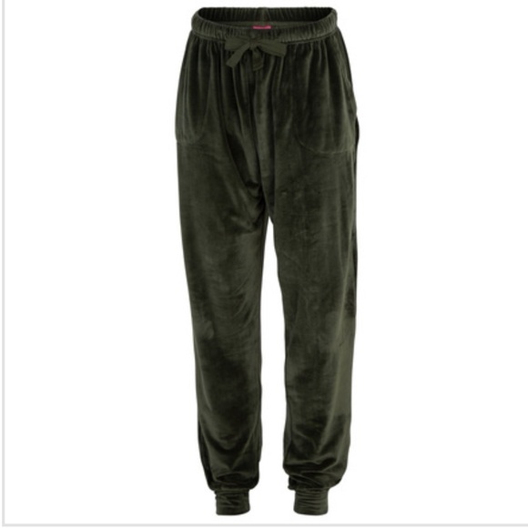 Pink Laundry NWOT Women's Velour Jogger Set Medium - Picture 3 of 7